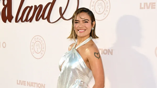 Karol G llevará a dos fanáticos a su próxima presentación en el Coachella 2026