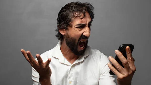 Ponen freno a operadores: ahora podrá cancelar su plan sin llamadas eternas ni obstáculos