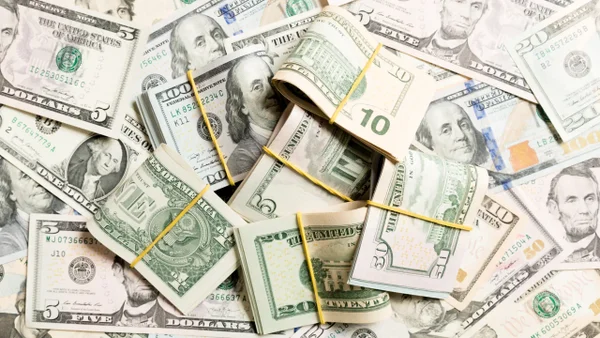 Así abrió el precio del dólar en Colombia hoy 27 de marzo de 2026: tocó mínimo IMPORTANTE