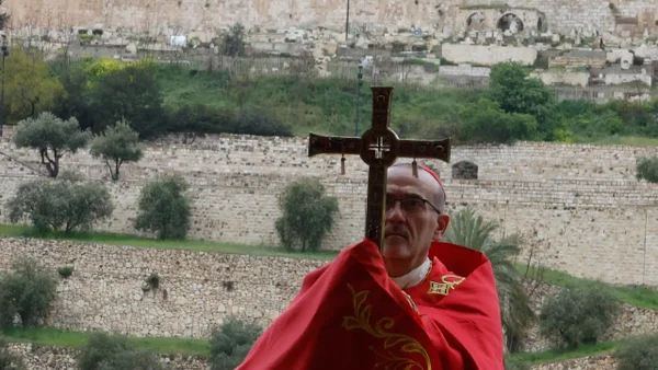 Israel impide al patriarca latino de Jerusalén celebrar el Domingo de Ramos en la Iglesia del Santo Sepulcro