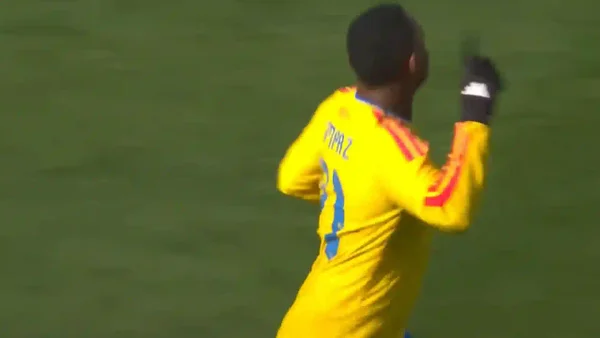 ¡Golazo! Colombia despertó y Jaminton Campaz fusiló al arquero para descontar