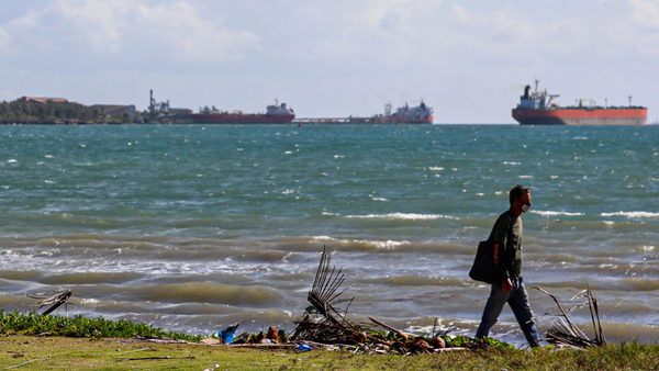 Petrolero ruso llegará a Cuba para aliviar la crisis generada por el bloqueo de EE. UU.
