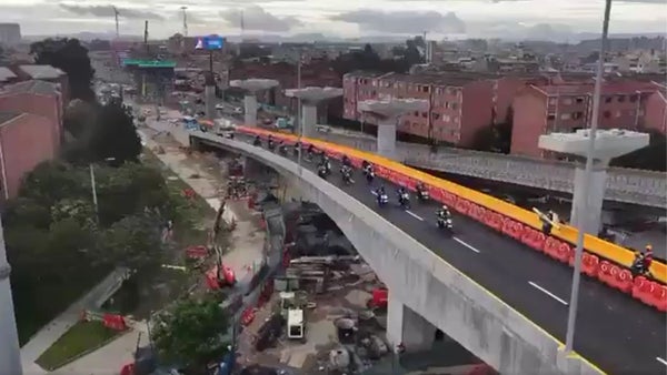 Habilitan el puente de la Av. Primero de Mayo con carrera 68 en Bogotá Habilitan el puente de la Av. Primero de Mayo con carrera 68 en Bogotá