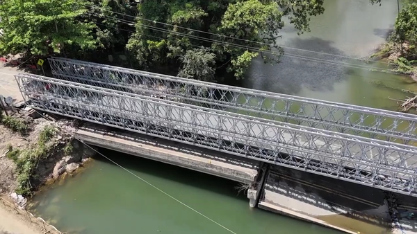 Paso entre Magdalena y La Guajira se reestablece con la instalación de un puente militar en la Troncal del Caribe