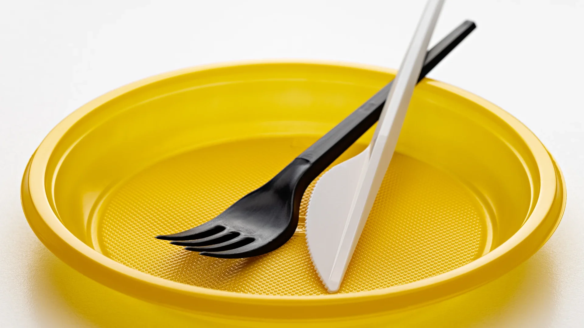 Escándalo en La Guajira con suministro de comida.