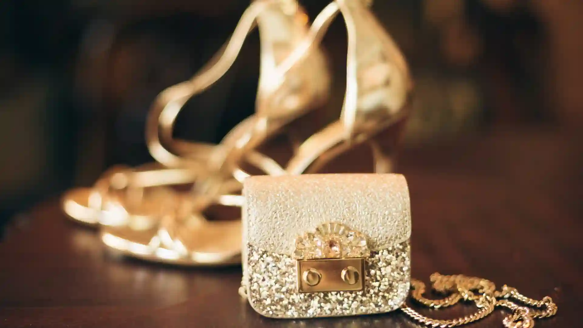 ¿Cuánto se gastan los colombianos en marcas de lujo y moda?