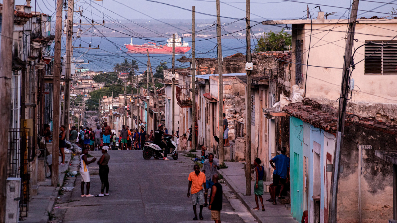 Following the delivery of crude oil in Matanzas, Russia commits to continuing to help Cuba