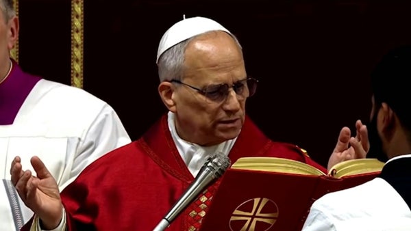 Dos ataques suicidas sacuden Argelia en medio de histórica visita del papa León XIV