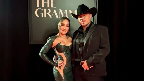 ¿Paola Jara cacheteó a Jessi Uribe en pleno concierto? Esto sucedió ¿Paola Jara cacheteó a Jessi Uribe en pleno concierto? Esto sucedió