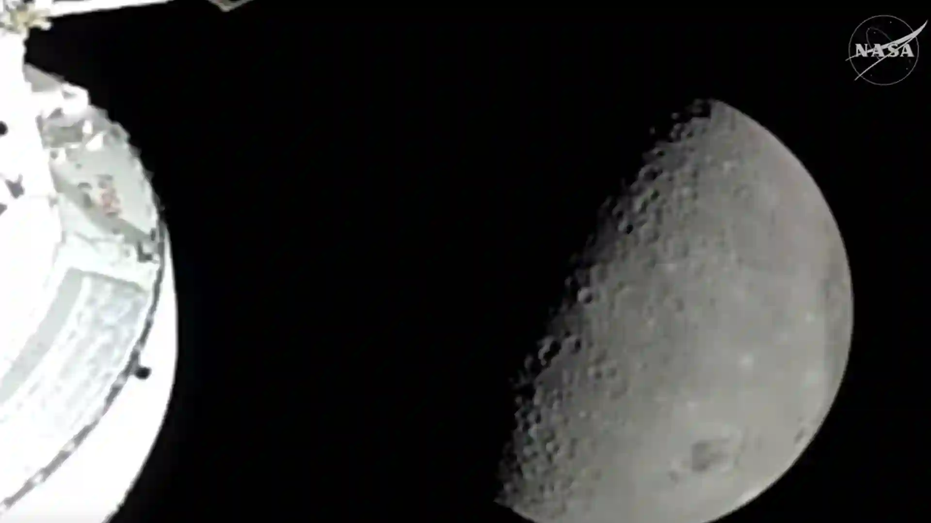 Primeras imágenes de la Luna captadas por los astronautas de la misión Artemis II