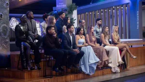 El 'jefe' notificó INESPERADA decisión en La Casa de los Famosos Colombia 2026 y hubo lágrimas El 'jefe' notificó INESPERADA decisión en La Casa de los Famosos Colombia 2026 y hubo lágrimas