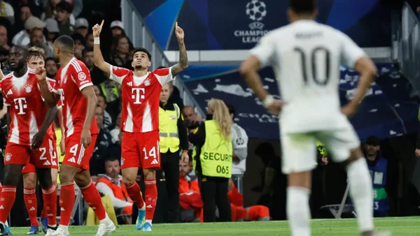 Locura total: así se vivió desde la tribuna el GOLAZO que Luis Díaz le hizo al Real Madrid en el Bernabéu