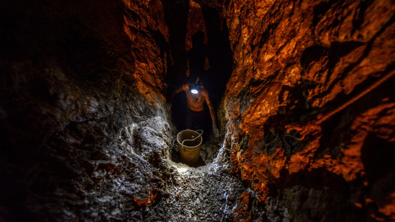 Venezuela Approves Mining Law Opening Doors to Foreign Investment