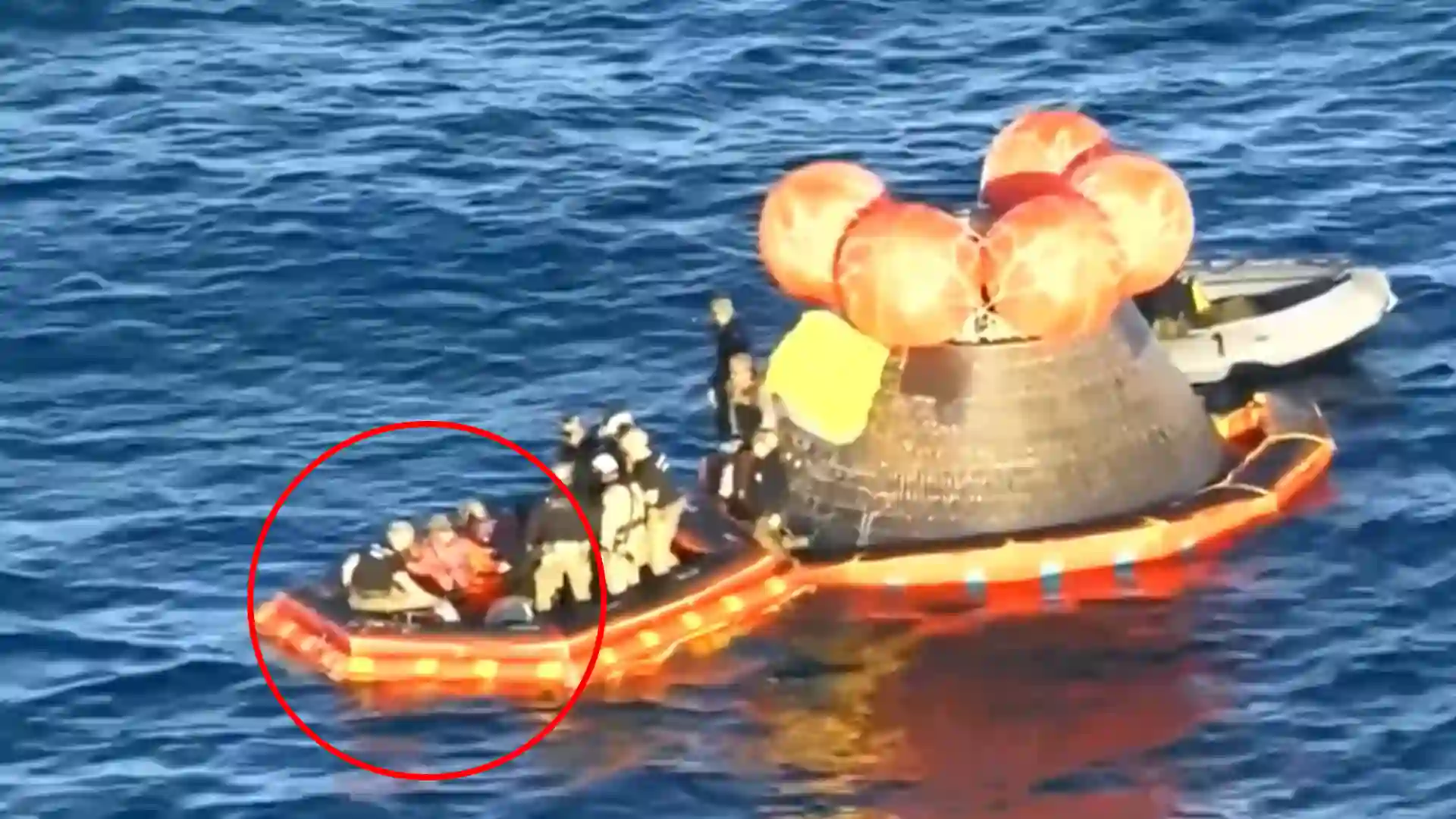 VIDEO registró la salida de los astronautas de la nave que los llevó a la Luna