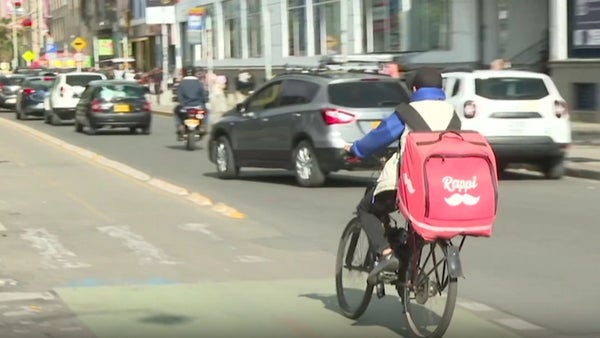 Usuarios denuncian irregularidades y estafas en pedidos a domicilio en Bogotá