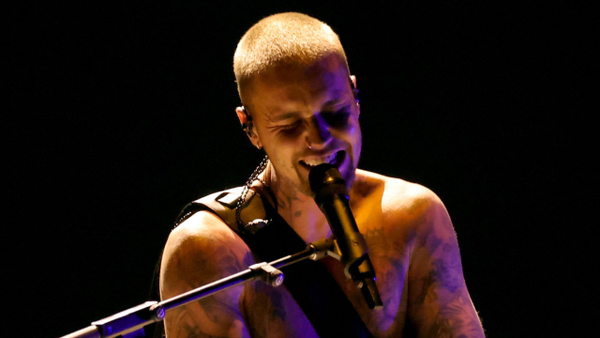 Esta fue la millonada que cobró Justin Bieber por cantar con su laptop en el Coachella