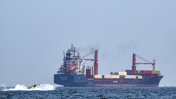 Más de 10.000 militares estadounidenses participan en bloqueo naval contra Irán