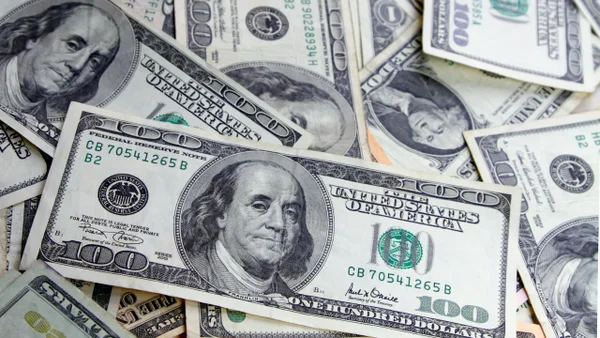 ¡Hubo NUEVO cambio en el precio del dólar en el cierre de hoy 14 de abril de 2026! Este fue