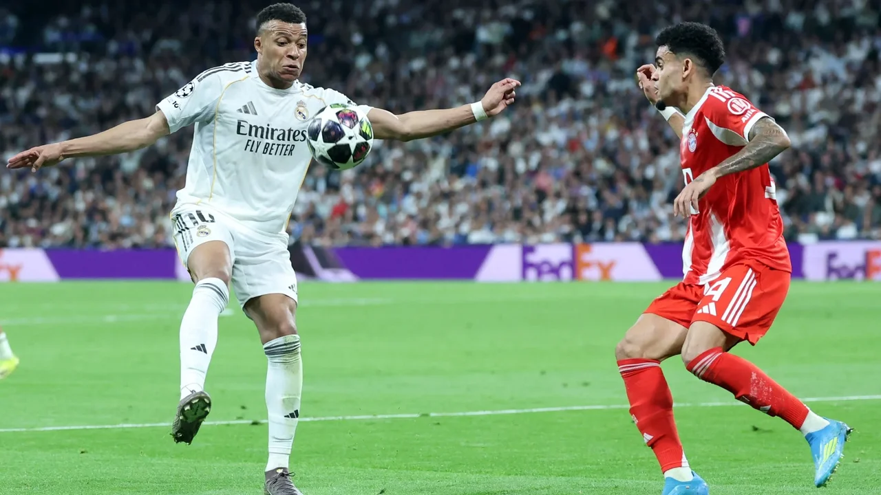 Who will advance to the semifinals between Bayern Munich and Real Madrid, according to AI?
