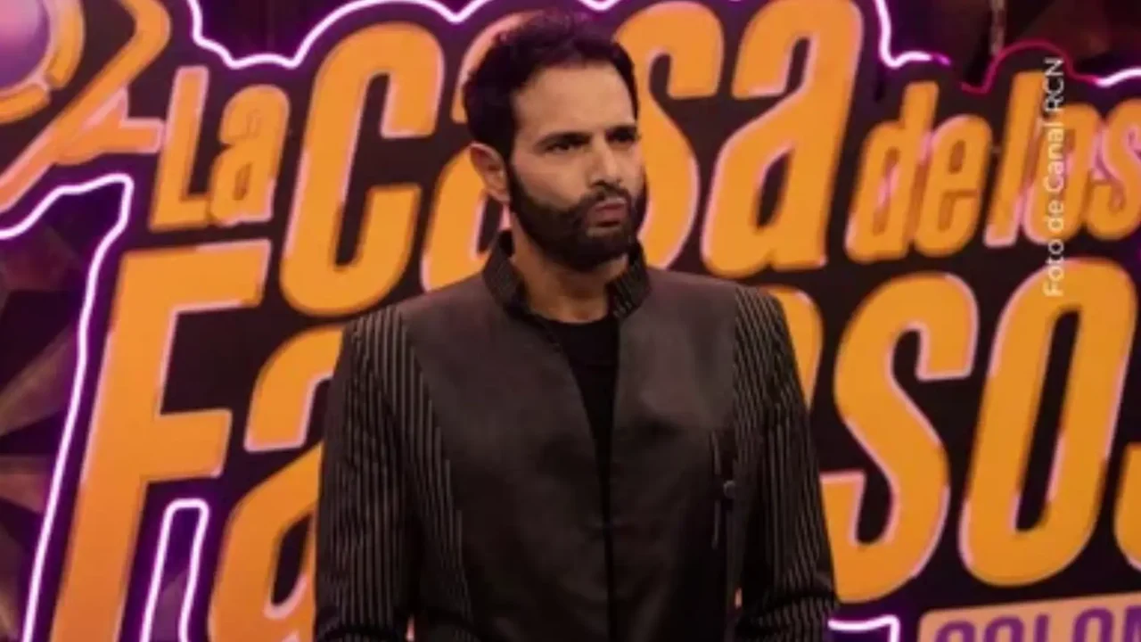 Is He Leaving Soon? Psychic Made an Unexpected Prediction About Alejandro Estrada in The House of Celebrities