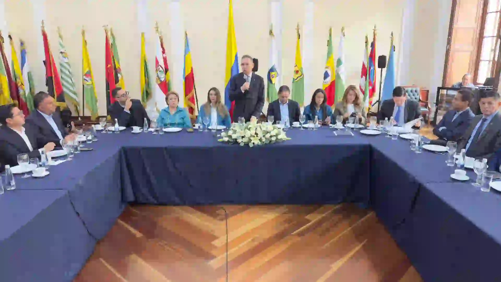 Conservadores cierran filas y se suman a la campaña de Paloma Valencia