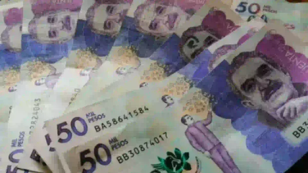 Contraloría activó función de advertencia ante amenaza a la economía por aumento de la deuda en Colombia