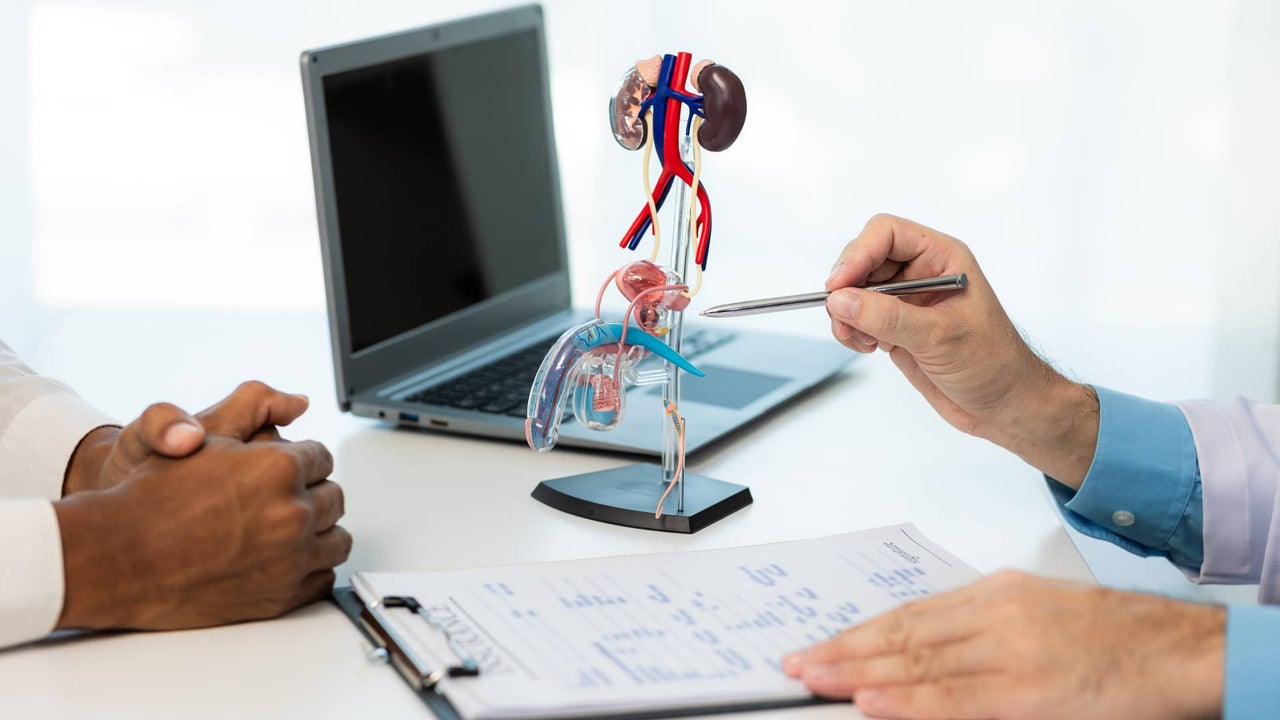 Prostheses for erectile dysfunction: who they are recommended for and the risks that no one talks about