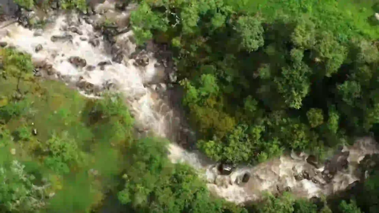 CAR prohibits water extraction in three springs in La Calera and reduces Indega's permits by 40%