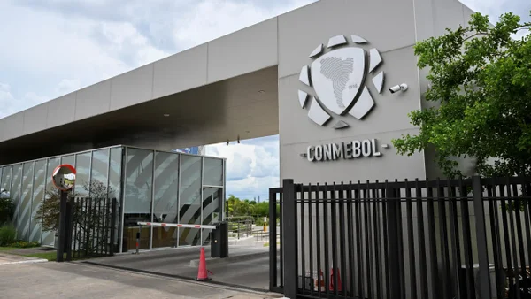 Equipo grande del FPC fue sancionado fuertemente por Conmebol: esto ocurrió