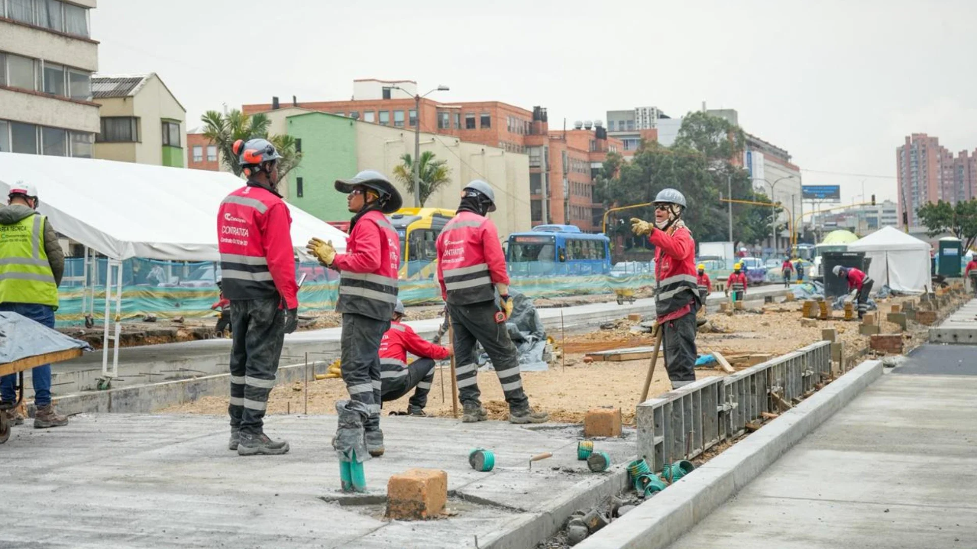 Obras en el deprimido de la avenida Suba con calle 100.