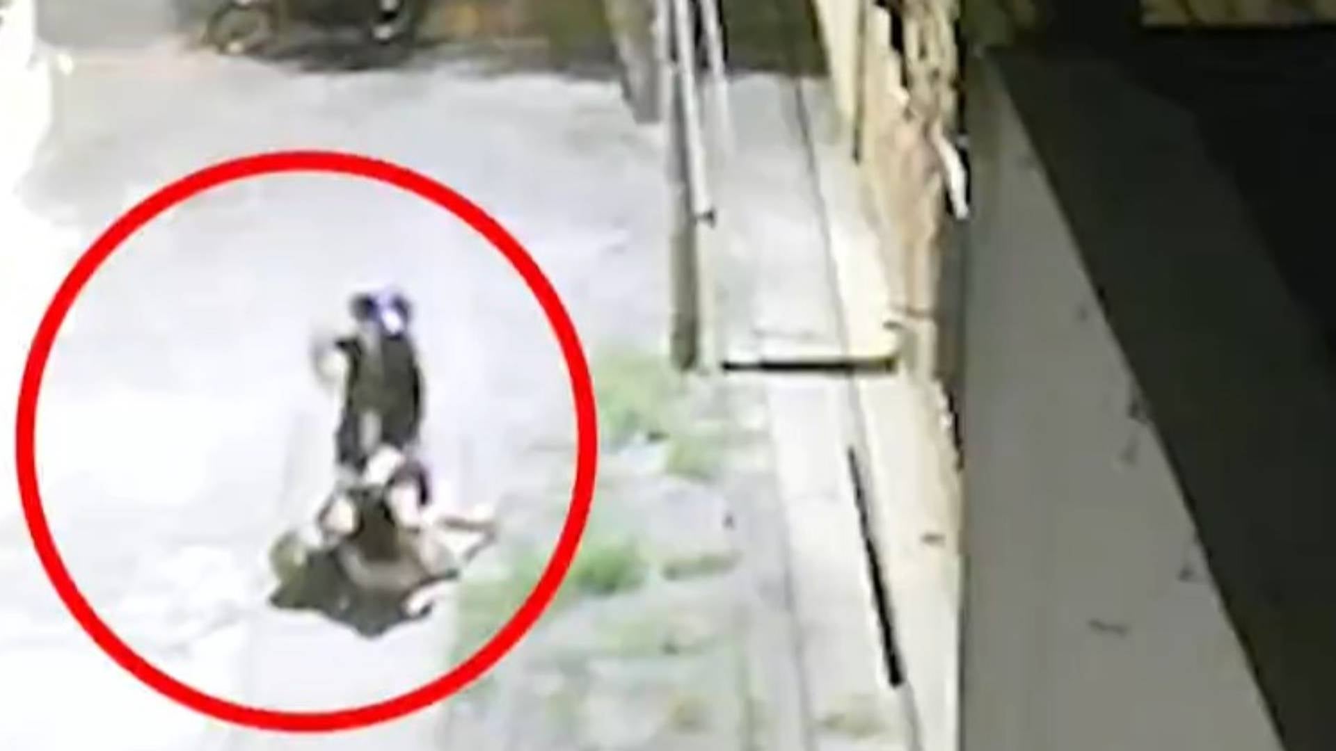 Brutal golpiza a mujer en Cali