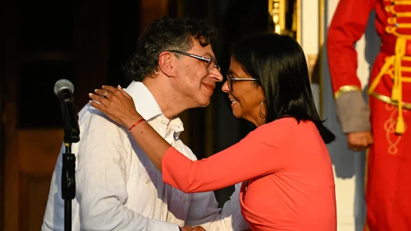 El gesto de Gustavo Petro tras la caída de Maduro que Delcy Rodríguez sacó a la luz