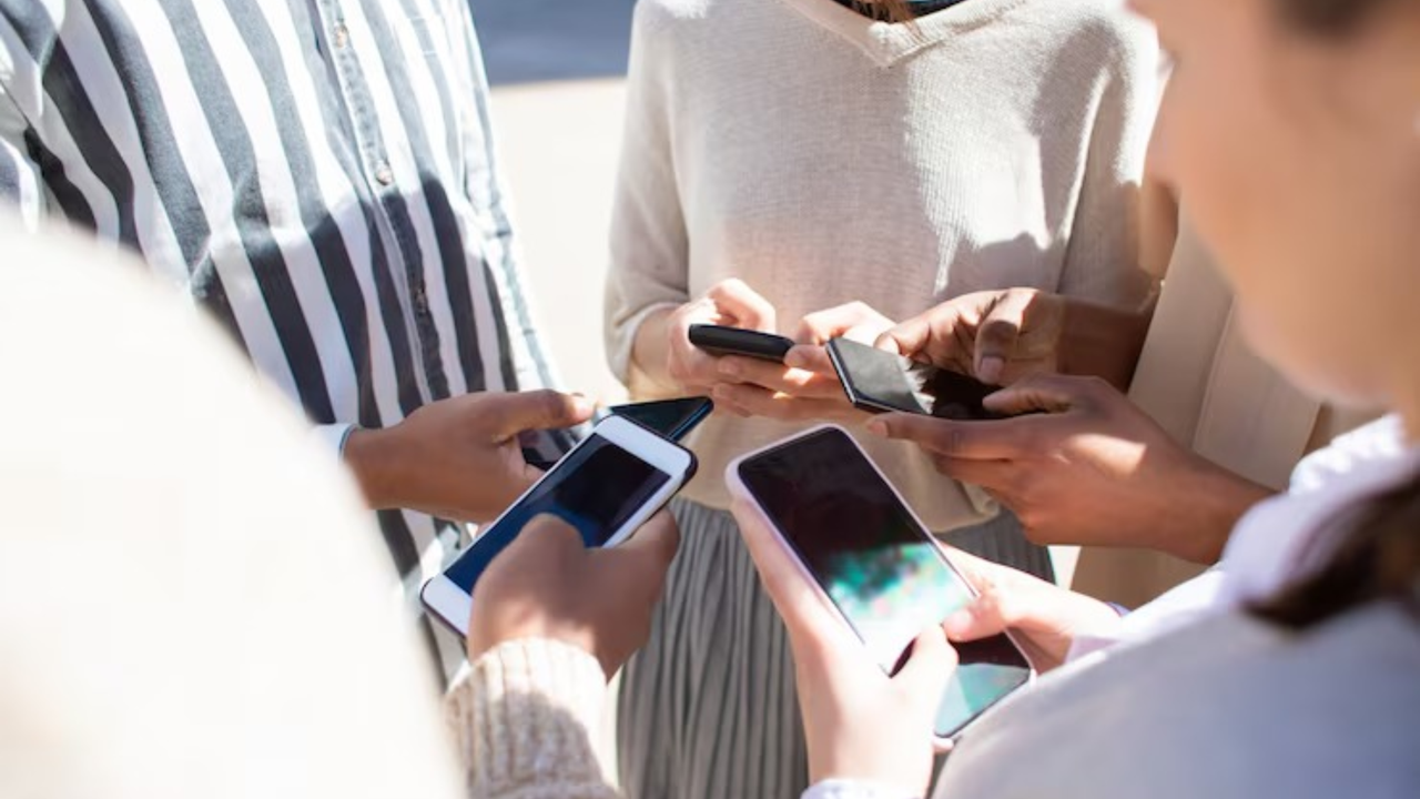 Movement to stay "a month offline" gains strength in the United States