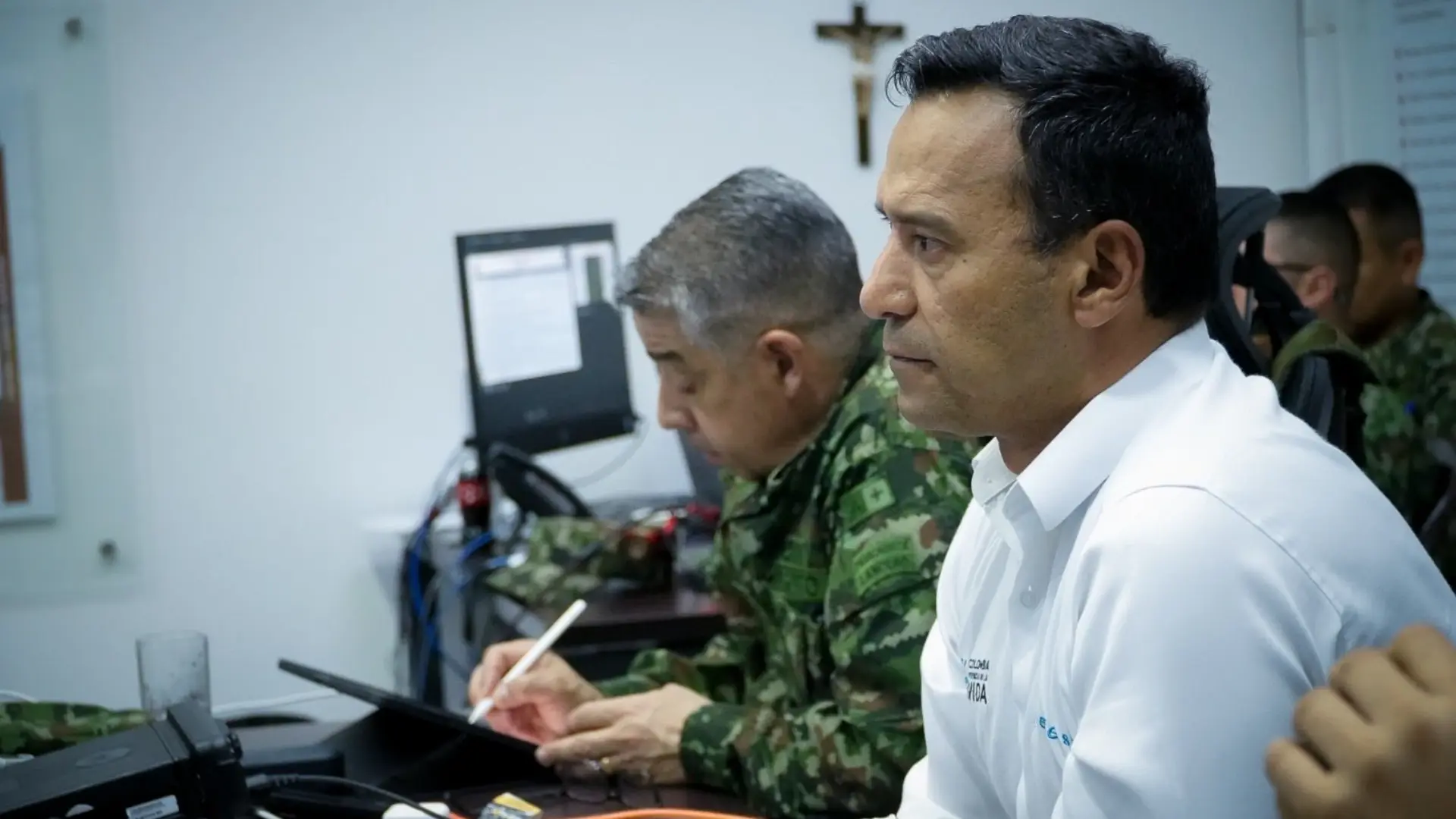 Pedro Sánchez ministro de Defensa