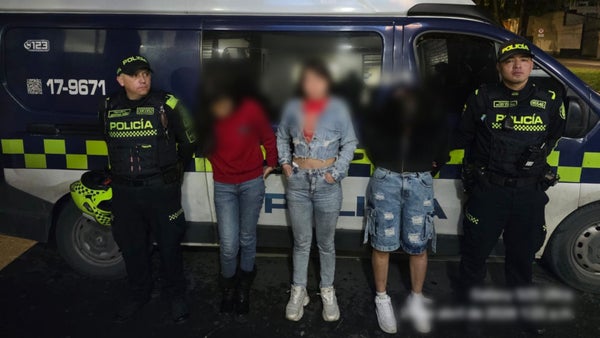 VIDEO | Capturan en Transmilenio a ‘El Trío del Raponazo’ en la estación Escuela Militar