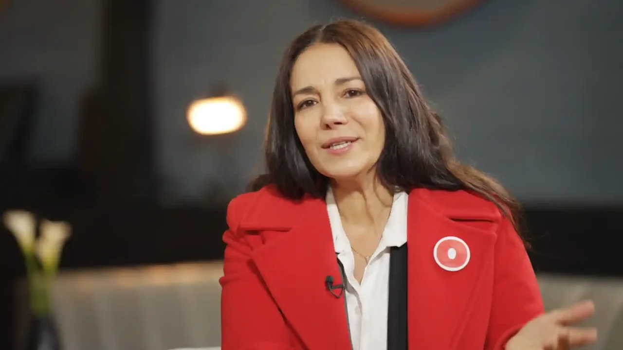 Sondra Macollins explains why, as the anonymous candidate, she wants to be president of Colombia