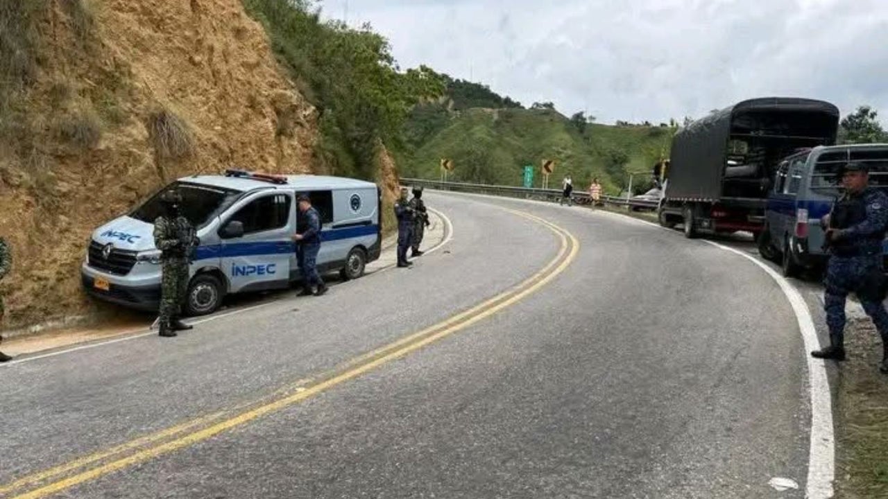 Armed attack against an Inpec vehicle in Río de Oro, Cesar
