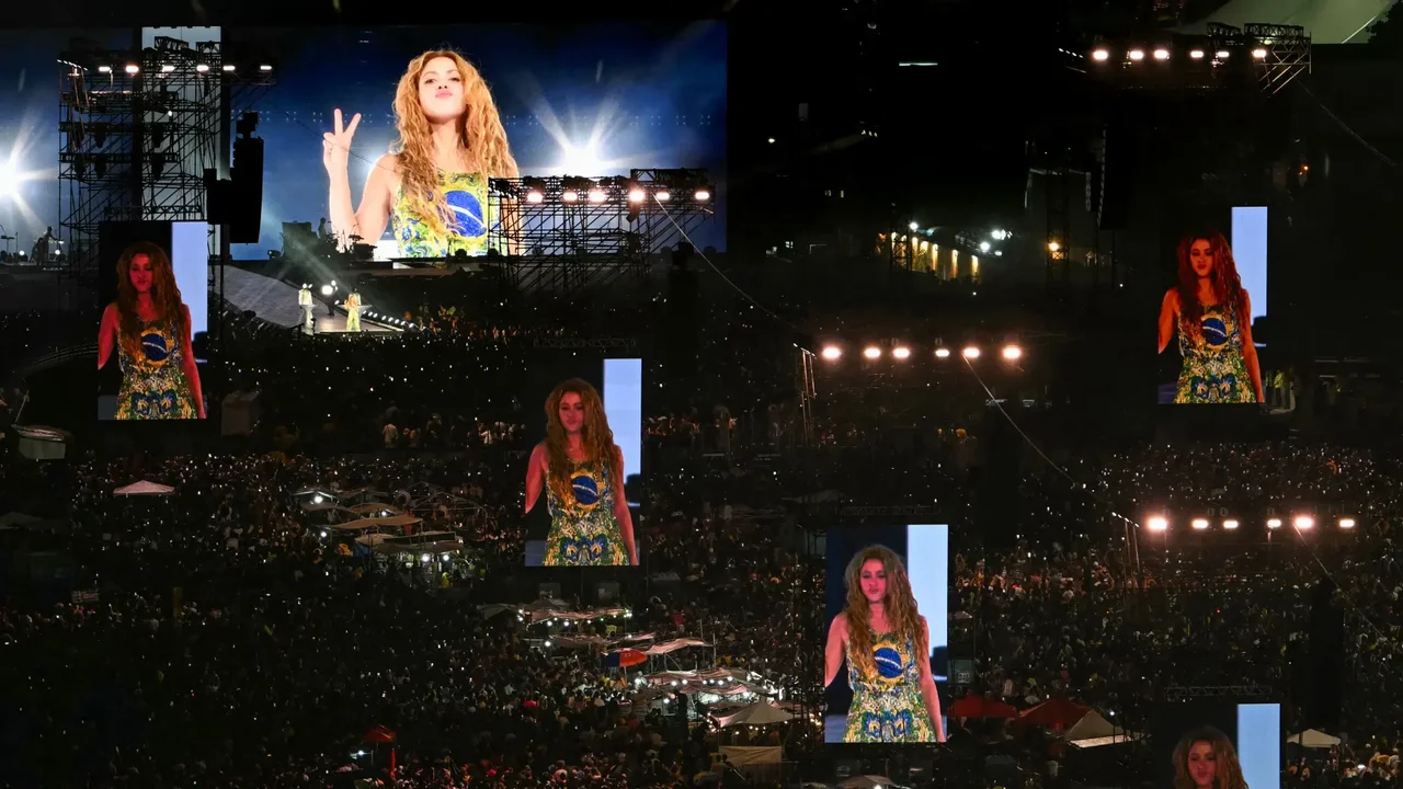 Shakira's Historic Presentation in Copacabana to Over 2 Million People