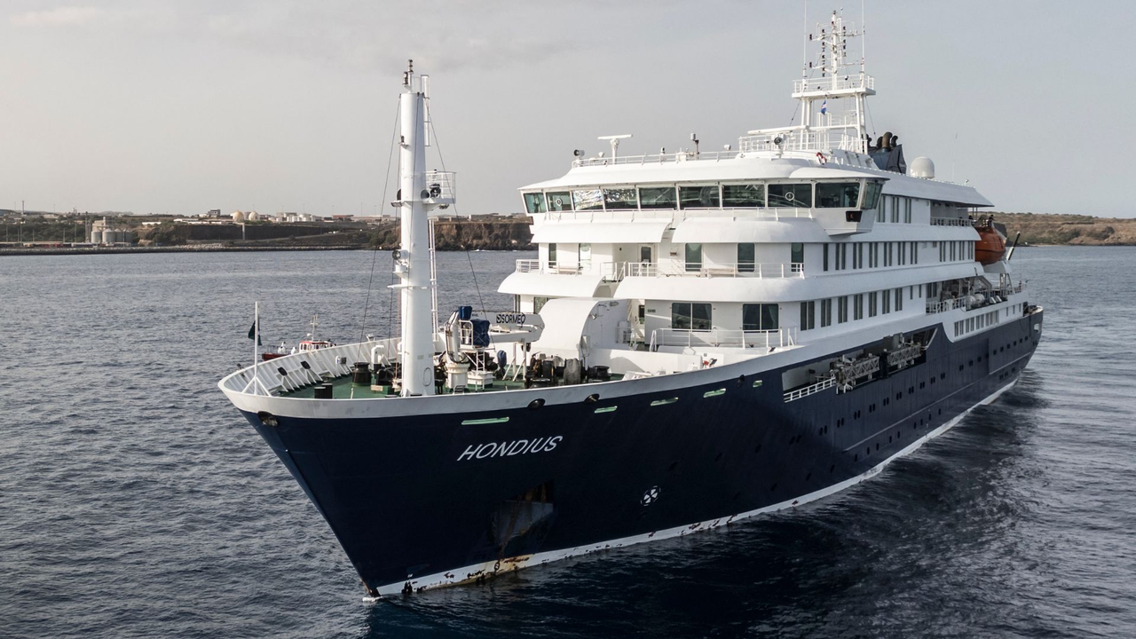 Cruise ship affected by possible Hantavirus outbreak will be welcomed in the Canary Islands