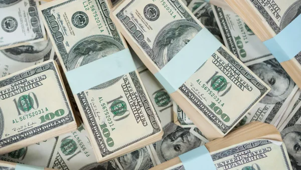 El dólar tocó un precio no visto hace más de un mes: así abrió hoy 6 de mayo de 2026