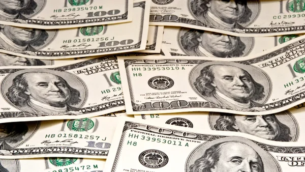 ¿Sorpresivo? El dólar volvió a alcanzar un precio no visto hace más de un mes: así abrió hoy 8 de mayo de 2026