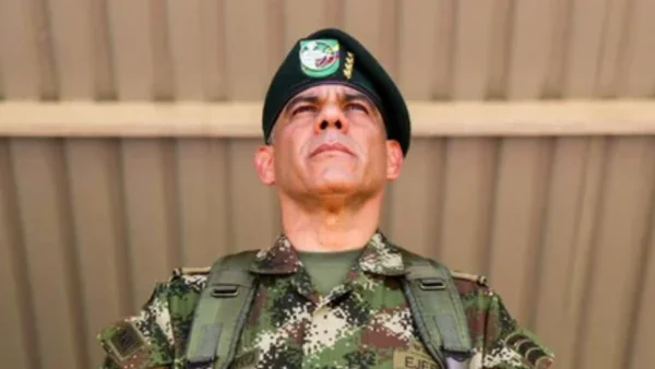 Imputaron al general (r) Eduardo Zapateiro por presunto acoso sexual a dos oficiales del Ejército
