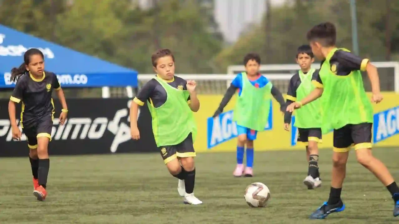FCF Camps Return: How to Train Like a Colombian National Team Player