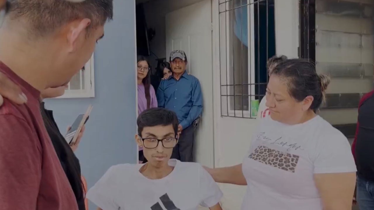 Kevin González: the young man with cancer who passed away hours after embracing his deported parents