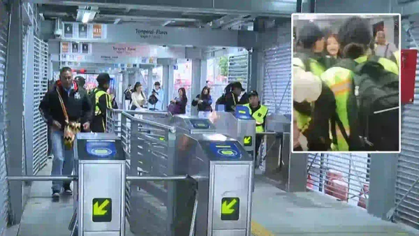 En Transmilenio 77 vigilantes han sido agredidos en graves enfrentamientos con usuarios y colados En Transmilenio 77 vigilantes han sido agredidos en graves enfrentamientos con usuarios y colados