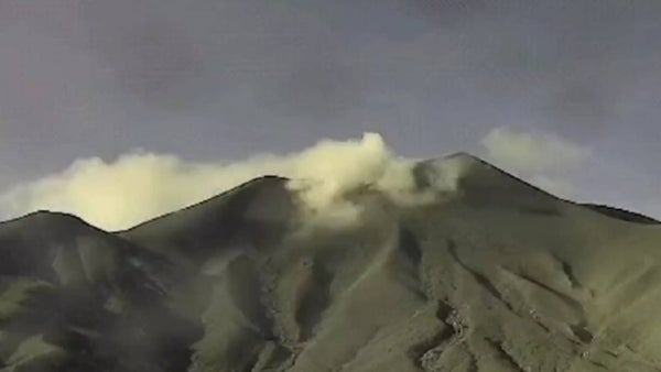 ¿Hay riesgo por el volcán Puracé? La ceniza ya cayó sobre Popayán y varias zonas del Cauca ¿Hay riesgo por el volcán Puracé? La ceniza ya cayó sobre Popayán y varias zonas del Cauca