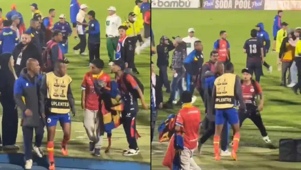 Video: futbolista del Pasto pateó a hincha tras invasión de cancha Video: futbolista del Pasto pateó a hincha tras invasión de cancha