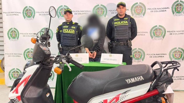 Delincuente robó una motocicleta en plena Circunvalar, trató de escapar al verse rodeado, pero no lo logró Delincuente robó una motocicleta en plena Circunvalar, trató de escapar al verse rodeado, pero no lo logró