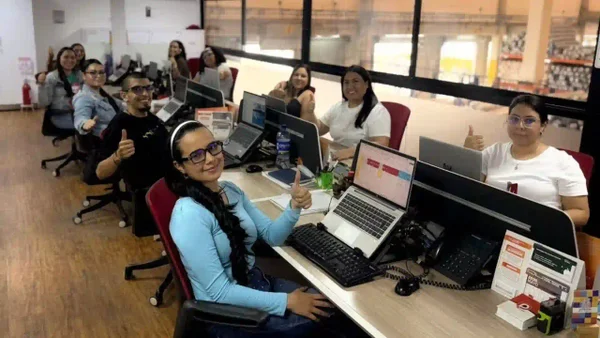 La empresa de moda que genera 1.000 empleos en Colombia y revela su fórmula para crecer con jóvenes