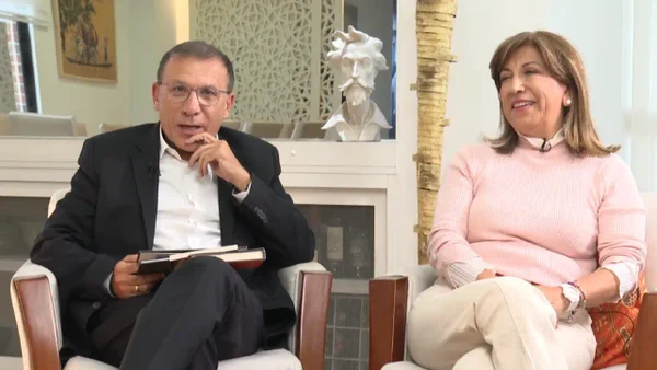 Roy Barreras niega ser uribista y anuncia su última campaña junto a Martha Lucía Zamora Roy Barreras niega ser uribista y anuncia su última campaña junto a Martha Lucía Zamora